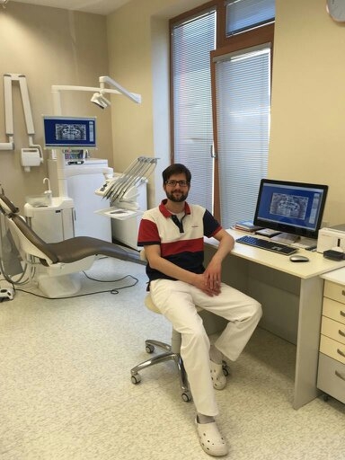 Hledá se zubní lékař do Nového Města nad Metují. Královéhradecký kraj Hledá se zubní lékař do Nového Města nad Metují. Královéhradecký kraj