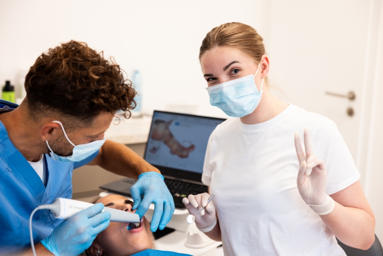 YES Dental Clinic hledá zubní intrumentářky/sestřičky