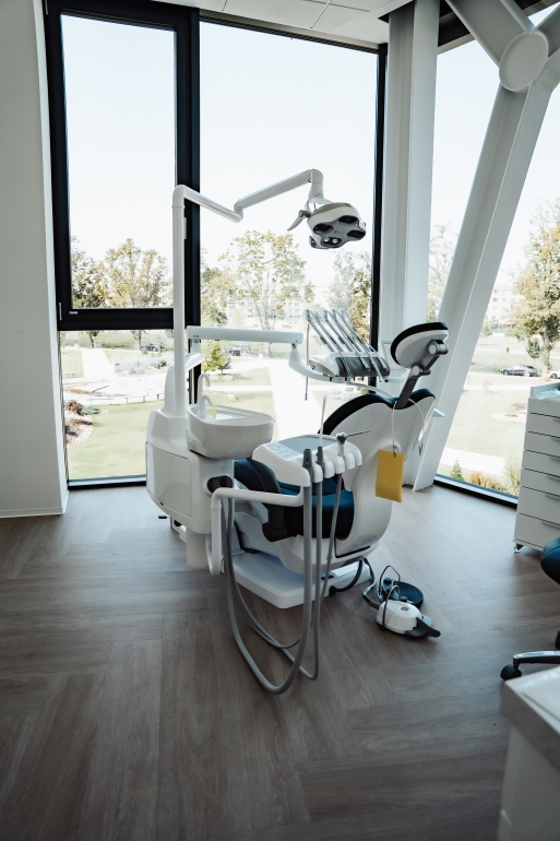 Hledáme ortodontistku/ortodontistu Hledáme ortodontistku/ortodontistu