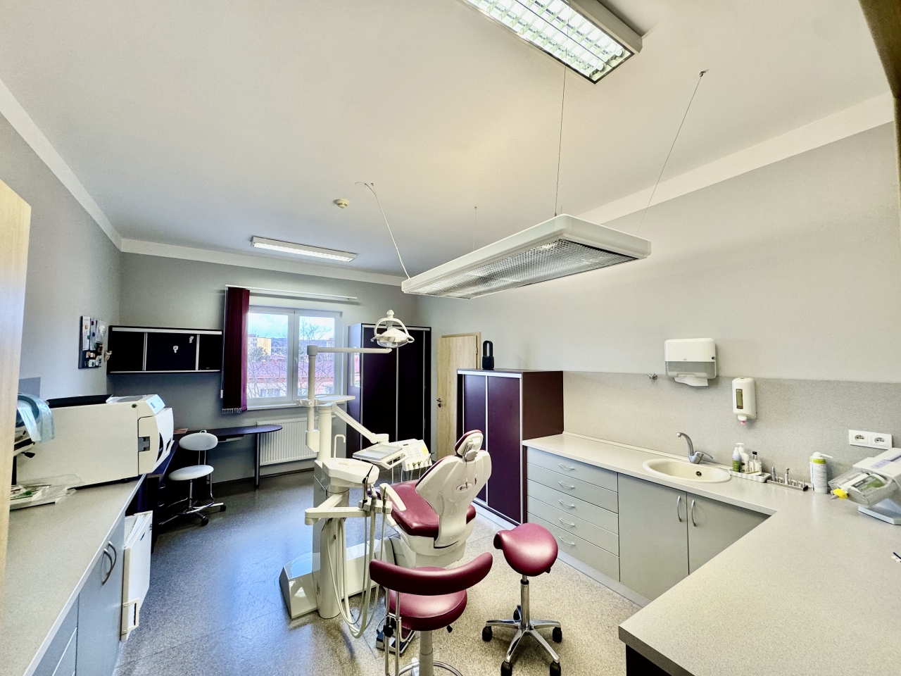 Hledá se zubní lékař do Mariánských Lázní Hledá se zubní lékař do Mariánských Lázní