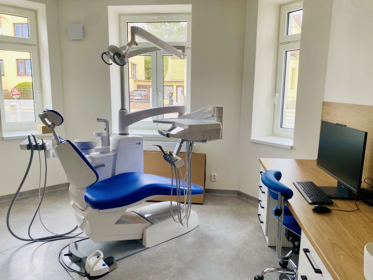 ZUBNÍ LÉKAŘ / -ŘKA VYŠKOV ZUBNÍ LÉKAŘ / -ŘKA VYŠKOV