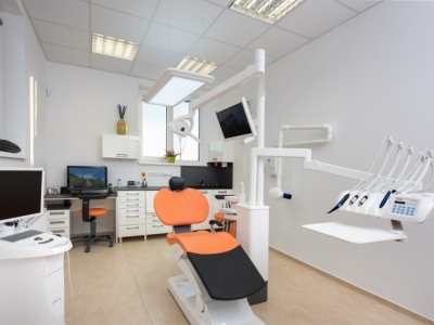 DentalCare Clinic přijme absolventku stomatologie do týmu