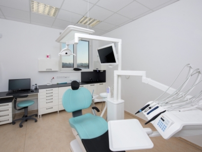 DentalCare Clinic přijme absolventku stomatologie do týmu